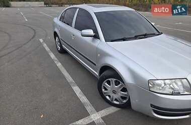 Лифтбек Skoda Superb 2004 в Ирпене