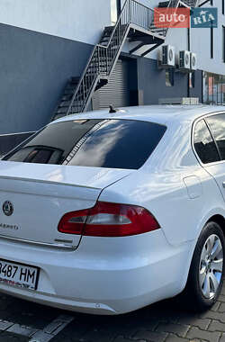 Ліфтбек Skoda Superb 2012 в 