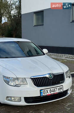 Ліфтбек Skoda Superb 2012 в 