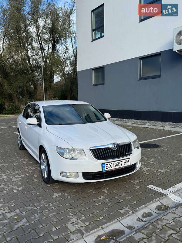 Ліфтбек Skoda Superb 2012 в Хмельницькому