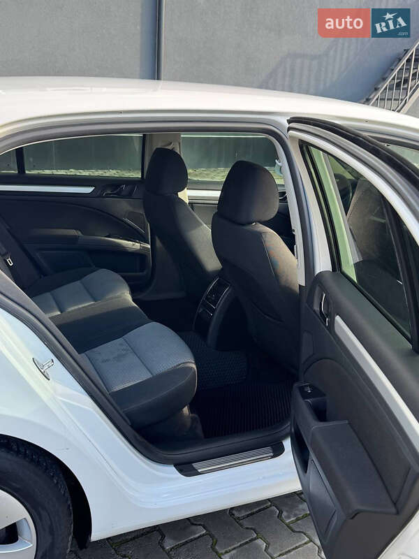 Ліфтбек Skoda Superb 2012 в Хмельницькому