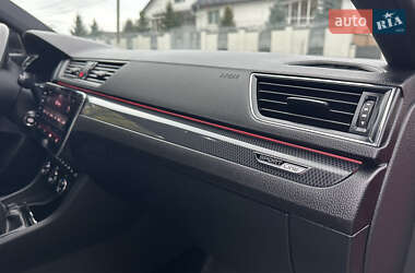 Універсал Skoda Superb 2018 в 