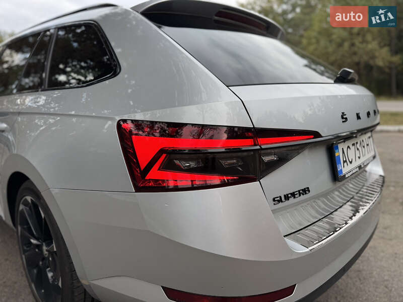 Универсал Skoda Superb 2021 в Луцке