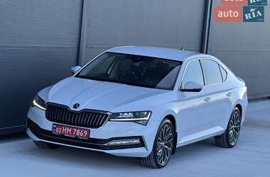 Лифтбек Skoda Superb 2022 в 