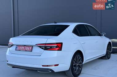 Лифтбек Skoda Superb 2022 в 