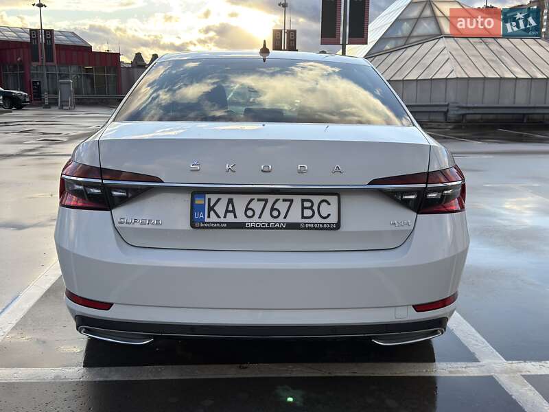 Ліфтбек Skoda Superb 2022 в Києві