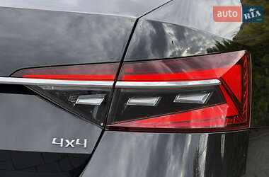 Лифтбек Skoda Superb 2019 в 