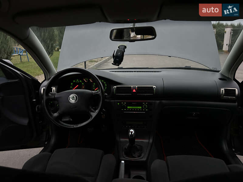 Ліфтбек Skoda Superb 2002 в Шептицькому