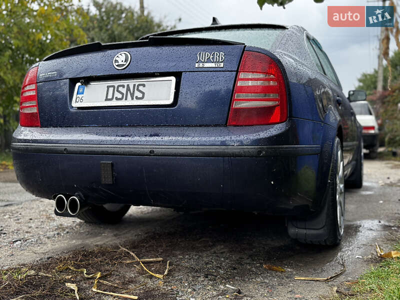 Лифтбек Skoda Superb 2003 в Киеве