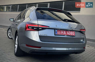 Універсал Skoda Superb 2020 в 