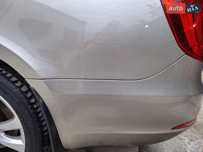 Универсал Skoda Superb 2011 в Бурштыне