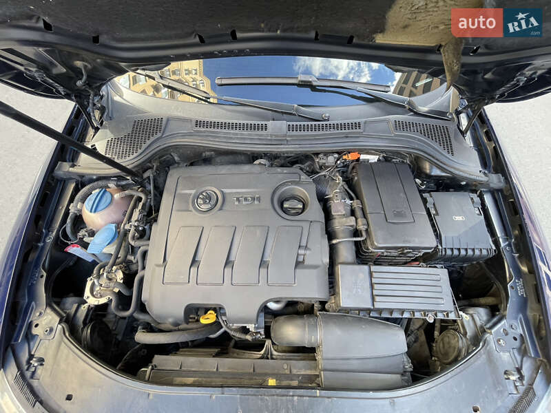 Універсал Skoda Superb 2014 в Києві