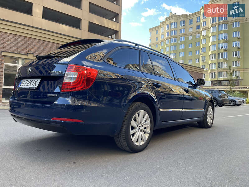 Універсал Skoda Superb 2014 в Києві