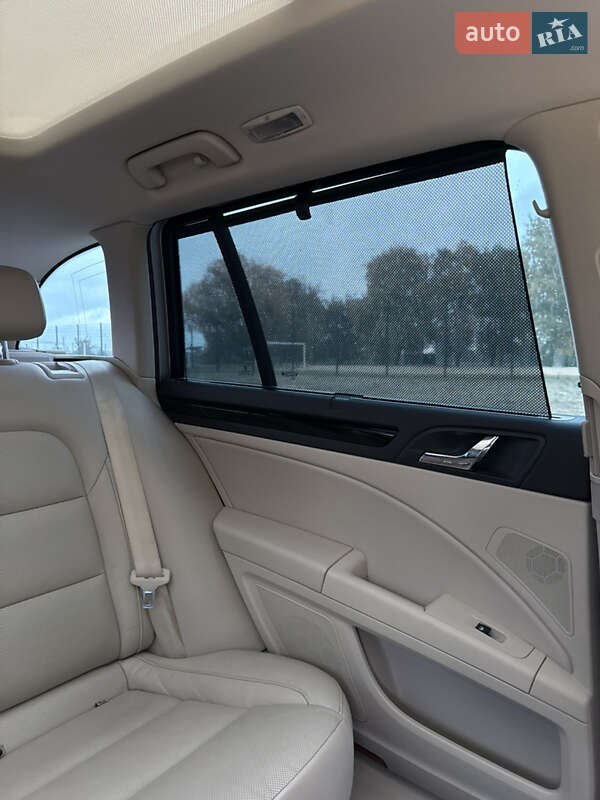 Універсал Skoda Superb 2013 в Ковелі