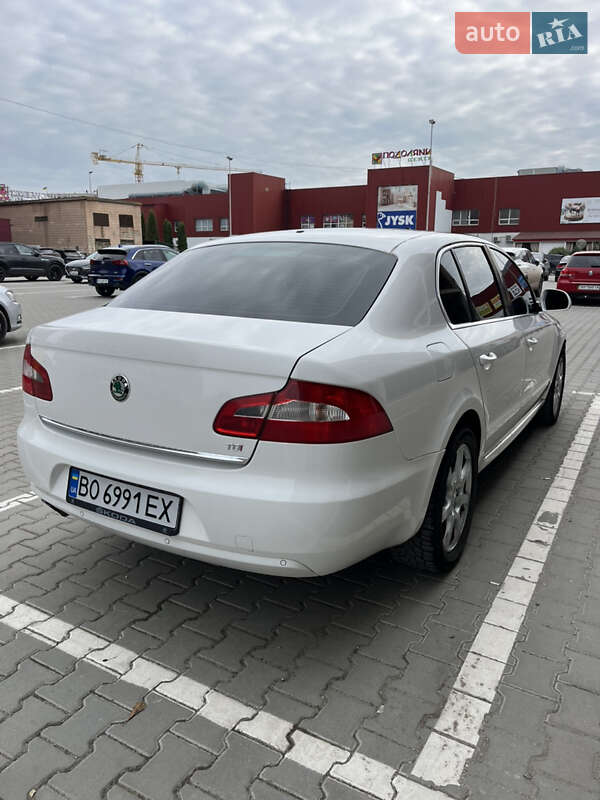 Ліфтбек Skoda Superb 2013 в Тернополі