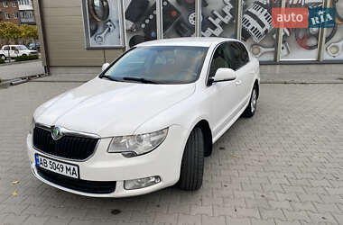 Лифтбек Skoda Superb 2012 в Тульчине