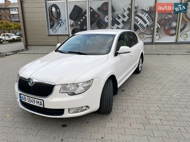 Skoda Superb 2012 Skoda Superb 2012