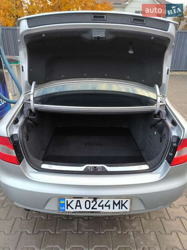 Ліфтбек Skoda Superb 2011 в Великій Олександрівці