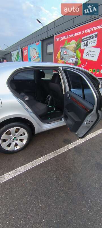 Ліфтбек Skoda Superb 2011 в Великій Олександрівці