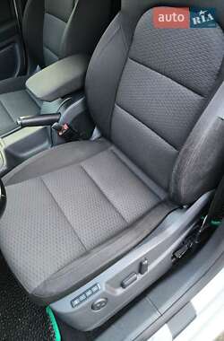 Лифтбек Skoda Superb 2011 в 