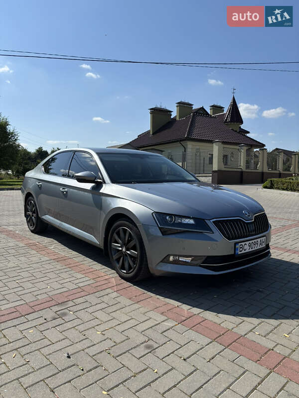 Ліфтбек Skoda Superb 2016 в Золочеві фото 2 Ліфтбек Skoda Superb 2016 в Золочеві