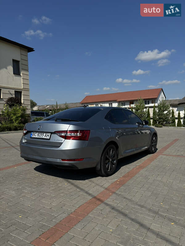 Ліфтбек Skoda Superb 2016 в Золочеві фото 11 Ліфтбек Skoda Superb 2016 в Золочеві
