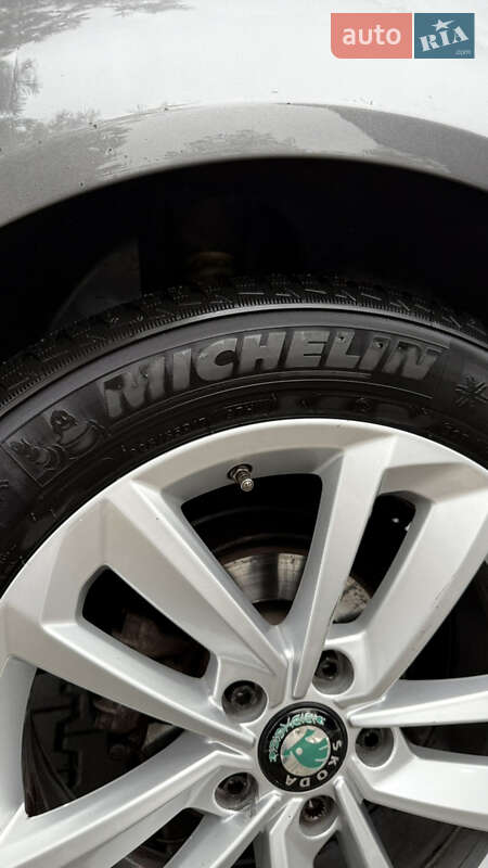 Лифтбек Skoda Superb 2002 в Ровно фото 17 Лифтбек Skoda Superb 2002 в Ровно