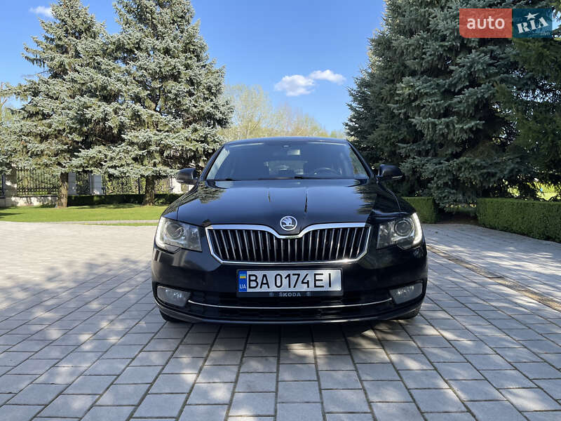 Лифтбек Skoda Superb 2013 в Киеве