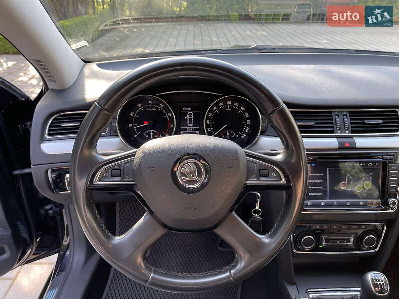 Лифтбек Skoda Superb 2013 в Киеве