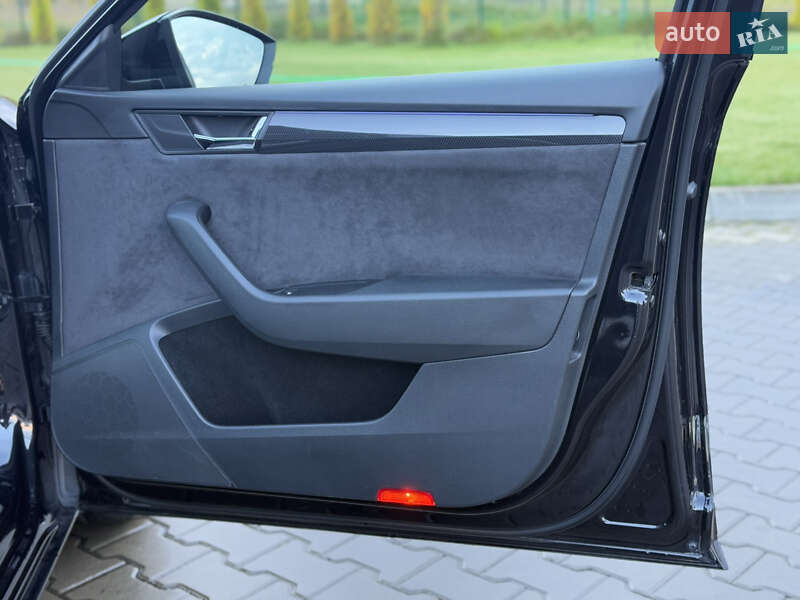 Ліфтбек Skoda Superb 2017 в Луцьку