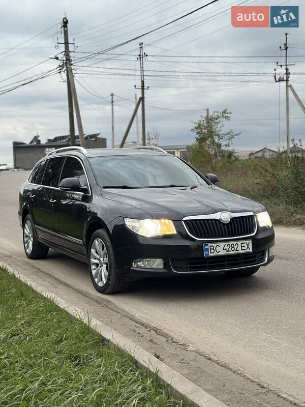 Универсал Skoda Superb 2011 в Львове фото 3 Универсал Skoda Superb 2011 в Львове