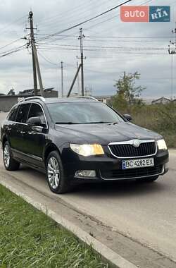 Универсал Skoda Superb 2011 в 
