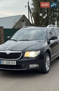 Универсал Skoda Superb 2011 в Львове