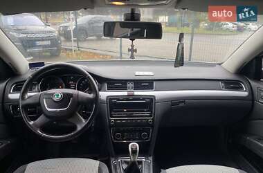 Ліфтбек Skoda Superb 2010 в  фото 13 Ліфтбек Skoda Superb 2010 в