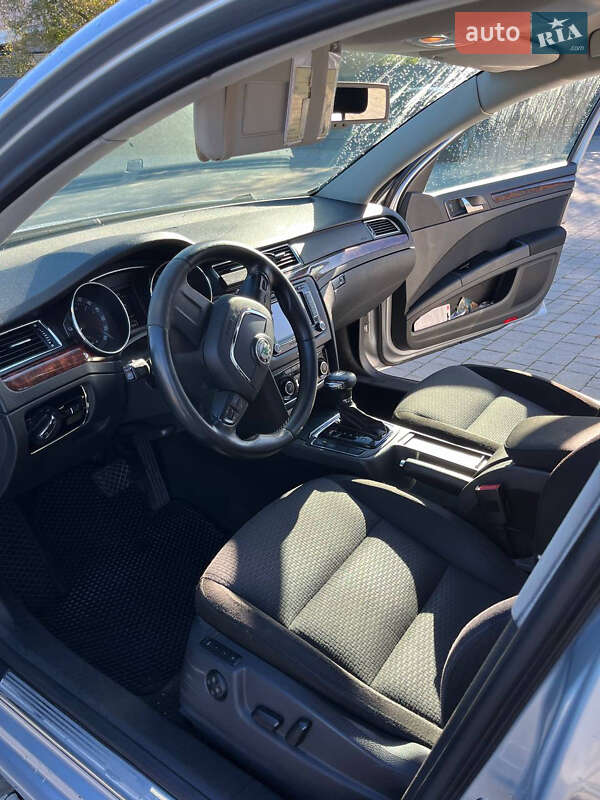 Универсал Skoda Superb 2011 в Львове