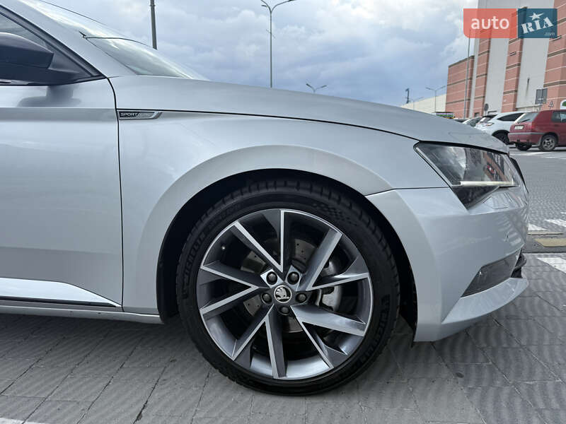 Универсал Skoda Superb 2018 в Львове