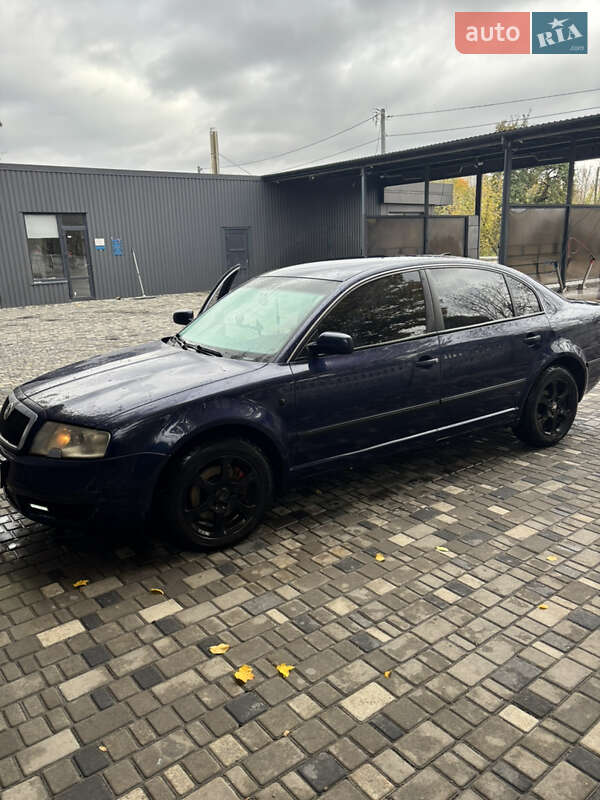 Лифтбек Skoda Superb 2002 в Звягеле