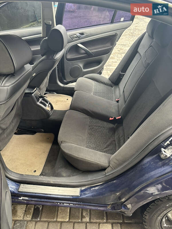 Лифтбек Skoda Superb 2002 в Звягеле