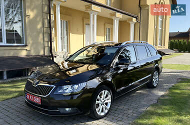 Універсал Skoda Superb 2014 в  фото 18 Універсал Skoda Superb 2014 в