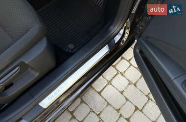 Універсал Skoda Superb 2014 в  фото 56 Універсал Skoda Superb 2014 в