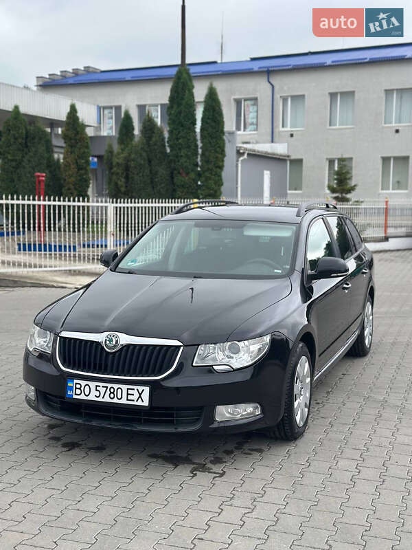 Универсал Skoda Superb 2011 в Бучаче фото Универсал Skoda Superb 2011 в Бучаче