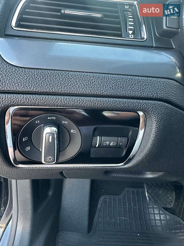 Универсал Skoda Superb 2011 в Бучаче фото 19 Универсал Skoda Superb 2011 в Бучаче