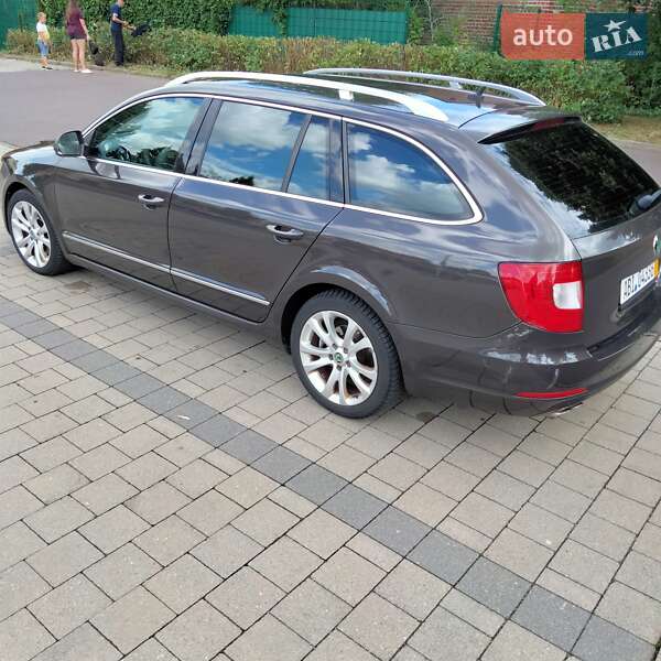 Универсал Skoda Superb 2010 в Хмельницком