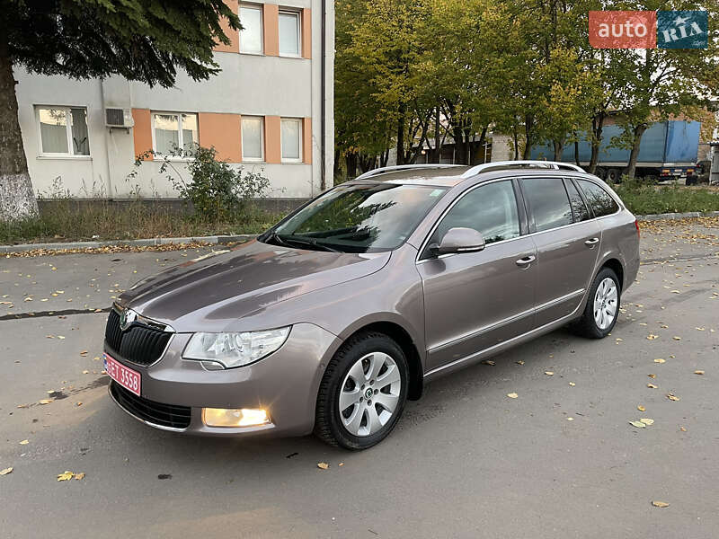 Skoda Superb 2012