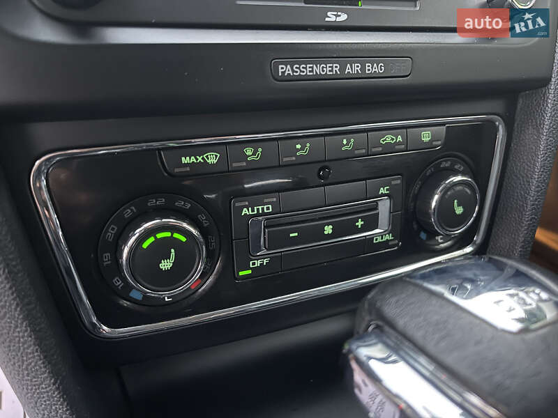 Універсал Skoda Superb 2012 в Рівному