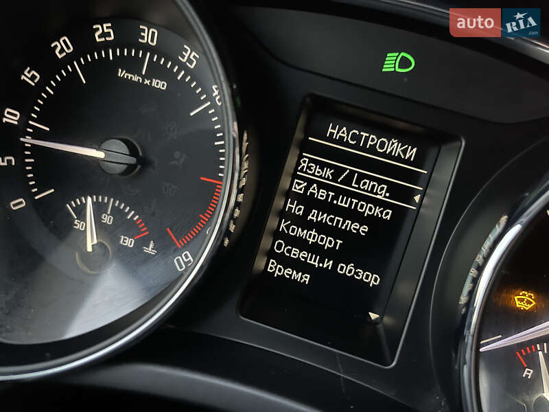 Універсал Skoda Superb 2012 в Рівному