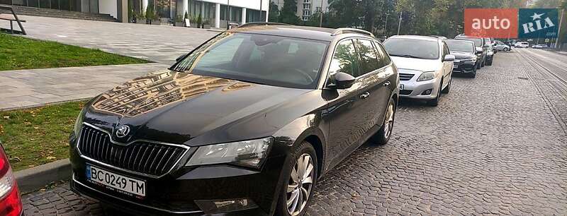 Універсал Skoda Superb 2017 в Львові фото 2 Універсал Skoda Superb 2017 в Львові