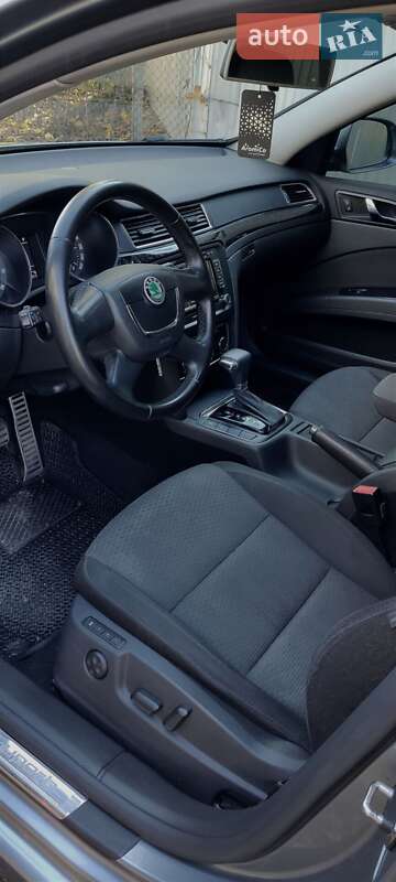 Лифтбек Skoda Superb 2011 в Одессе
