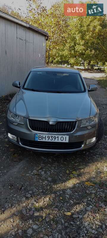 Лифтбек Skoda Superb 2011 в Одессе