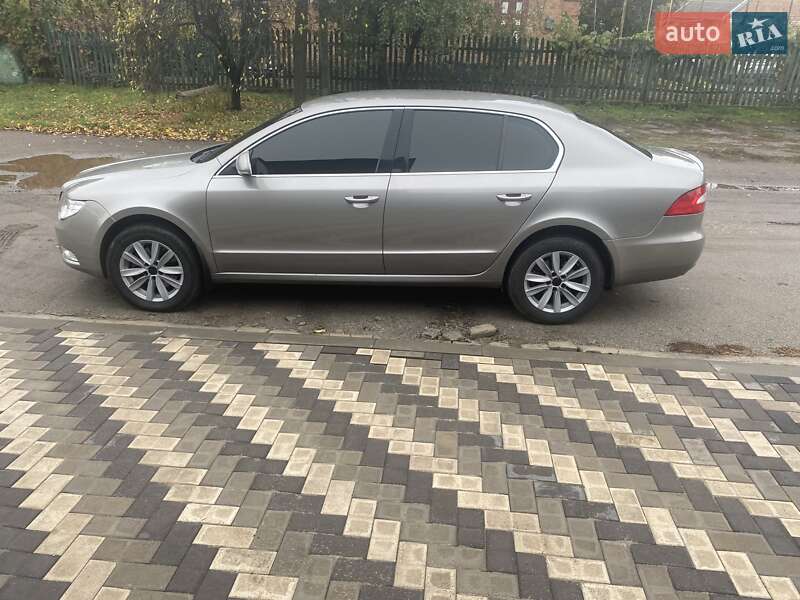 Лифтбек Skoda Superb 2009 в Петрове фото 8 Лифтбек Skoda Superb 2009 в Петрове